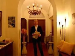 Giampy Oda ve Kahvaltı 5*