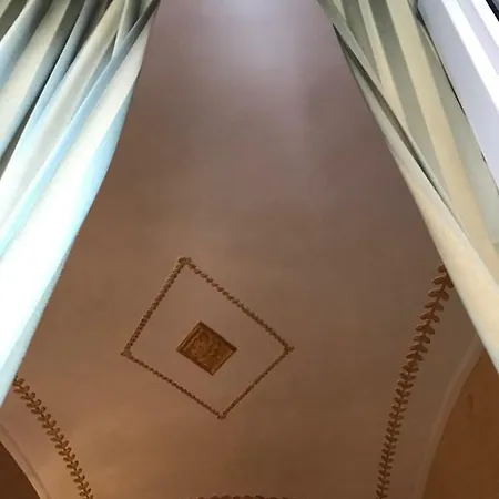 Giampy Oda ve Kahvaltı Roma