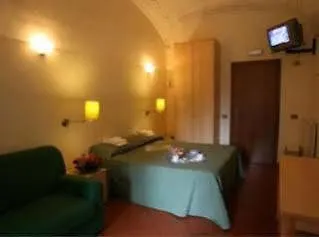 Giampy Nocleg ze śniadaniem 5*